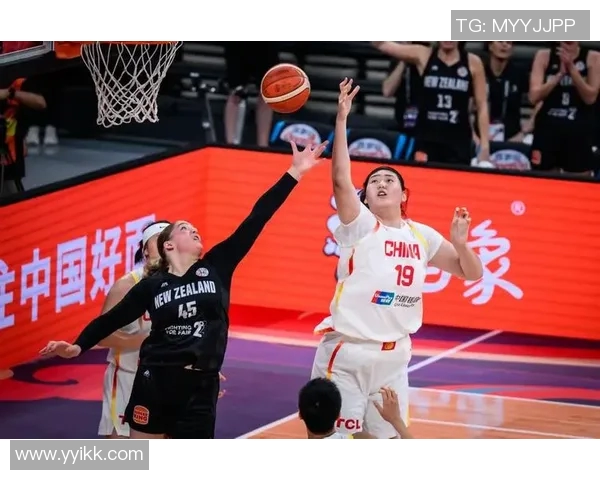 乌克兰女篮与拉脱维亚女篮激战正酣谁能夺得胜利的荣耀 乌克兰女篮与拉脱维亚女篮激战正酣谁能夺得胜利的荣耀